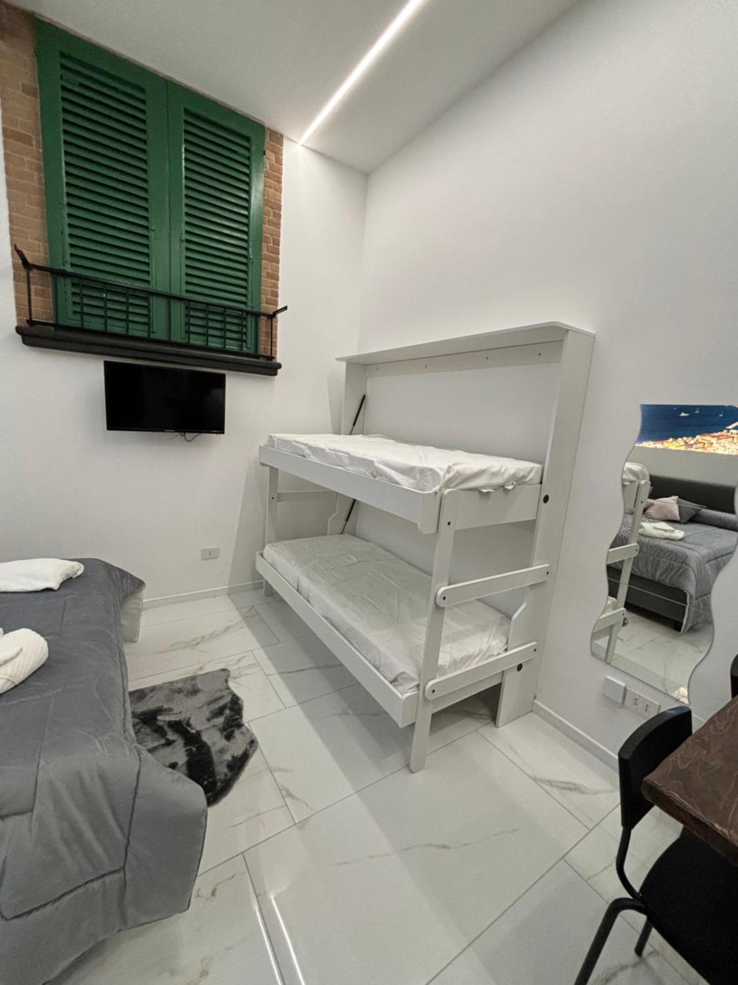לינה וארוחת בוקר נאפולי Briante House מראה חיצוני תמונה